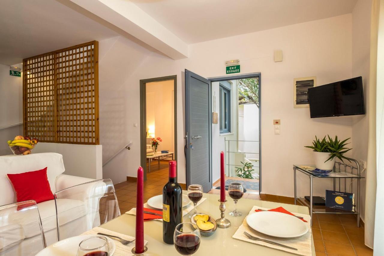 Giannis Villa *